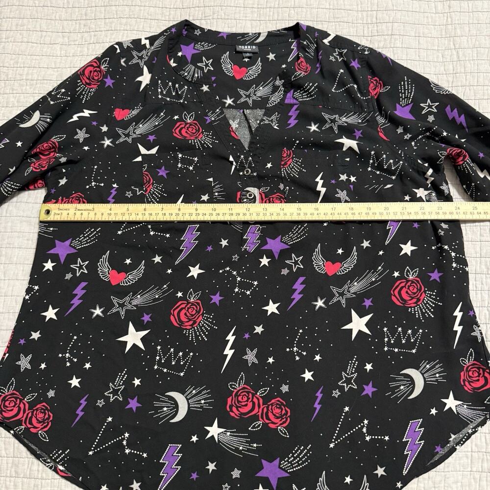 Torrid Harper Challis 3/4 Sleeve Blouse Queen Celestial Black Size 1x 14-16 - Picture 4 of 8